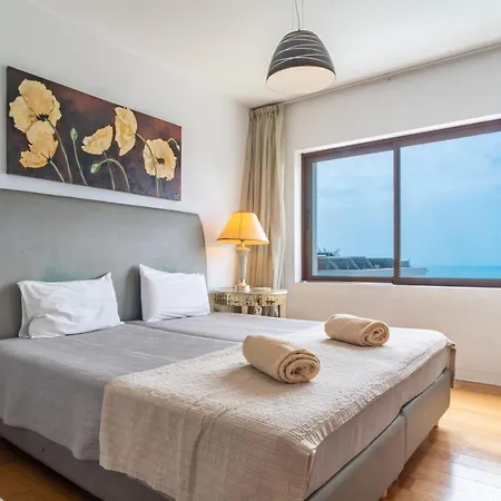 Villa Star With Private Heated Pool In Funchal (Madeira)